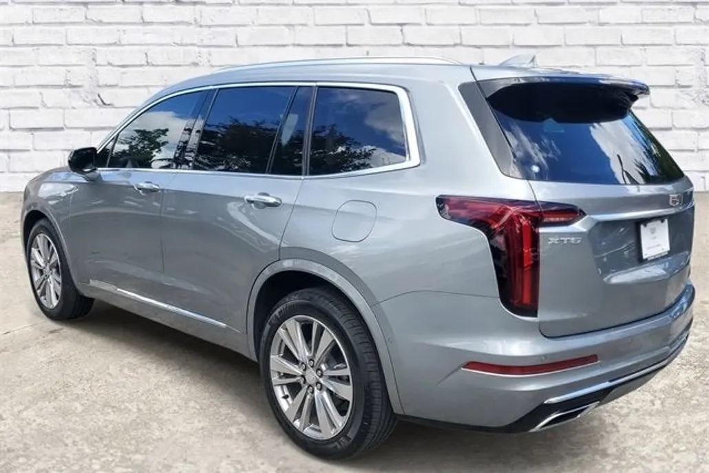 2024 Cadillac XT6 Premium Luxury photo 1