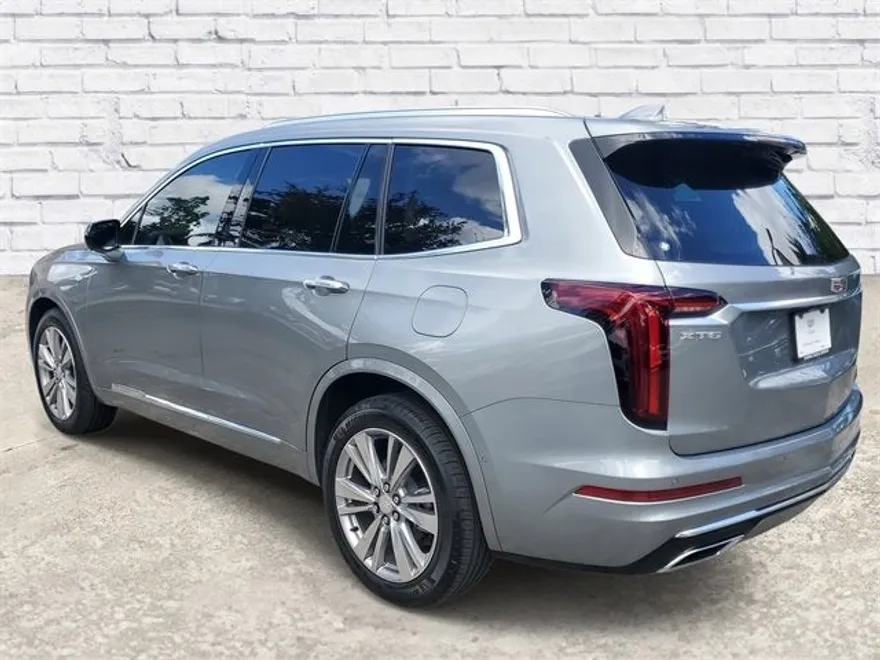 2024 Cadillac XT6 Premium Luxury photo 1