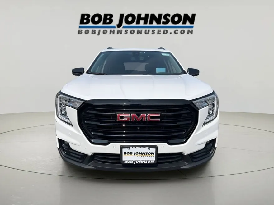 2024 Gmc Terrain SLT Elevation photo 1