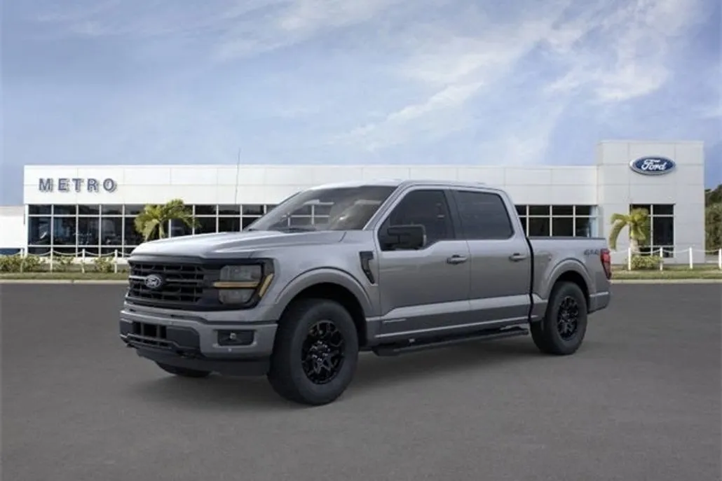 2025 Ford F-150 XLT photo 1