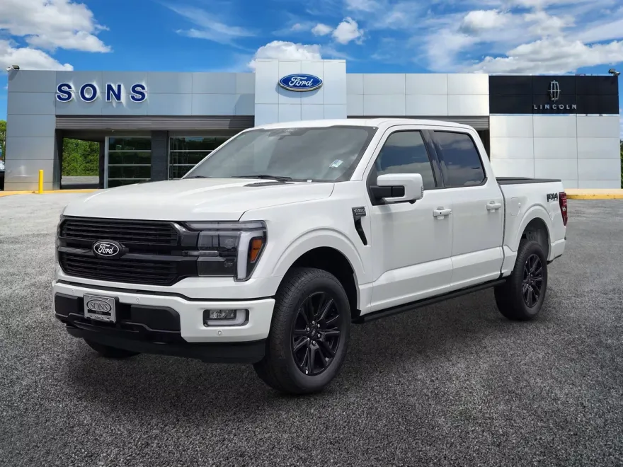 2025 Ford F-150 Platinum photo 1