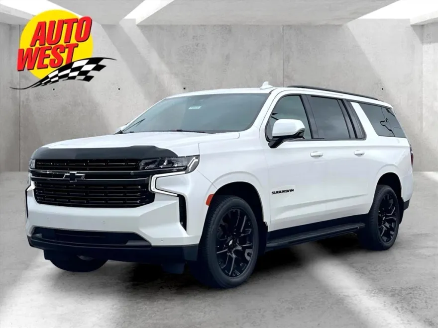 2022 Chevrolet Suburban RST photo 1