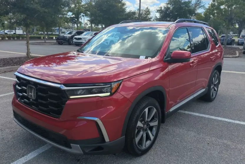 2023 Honda Pilot Elite photo 1