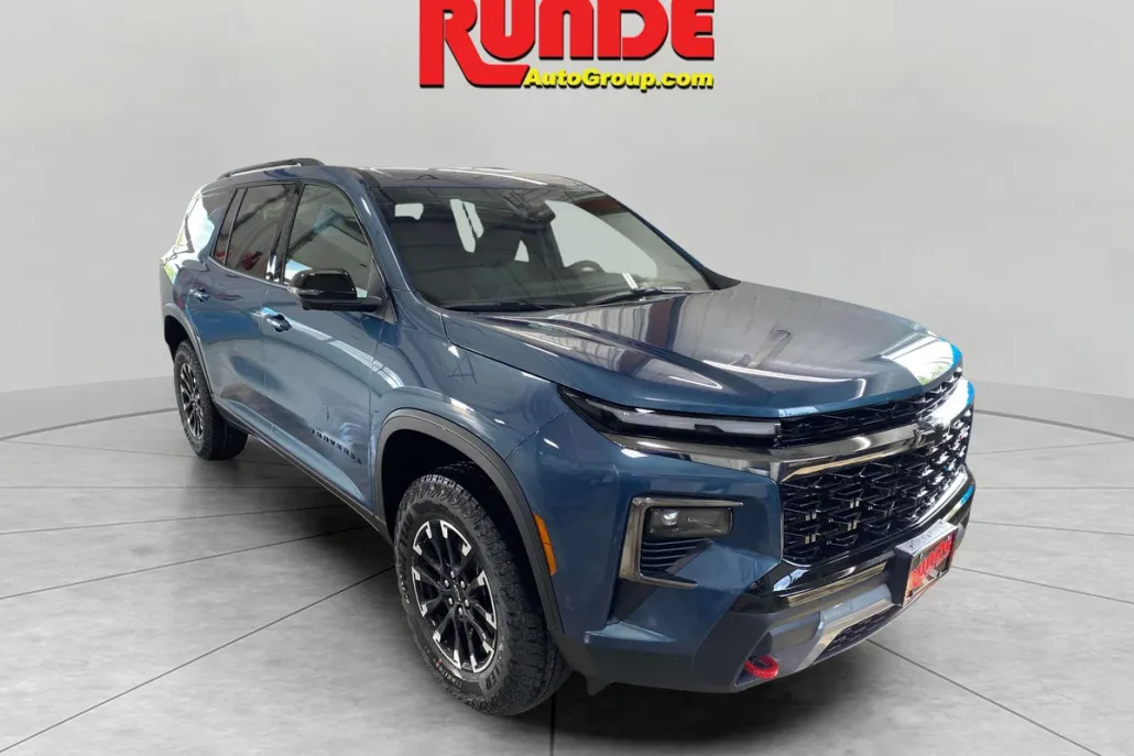 2026 Chevrolet Traverse Z71 photo 1