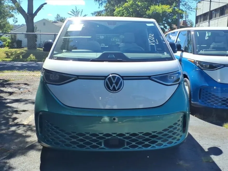 2025 Volkswagen ID. Buzz photo 1