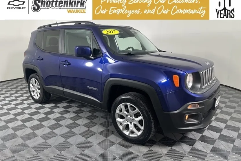 2017 Jeep Renegade Latitude photo 1