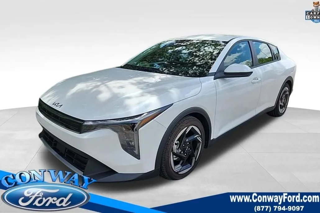 2025 Kia K4 EX photo 1