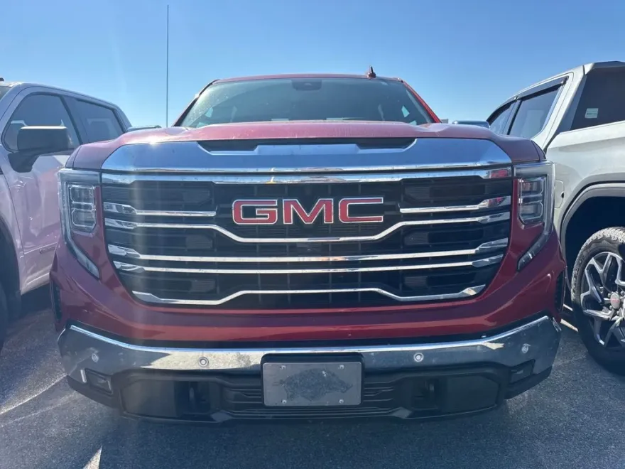 2024 Gmc Sierra 1500 SLT photo 1