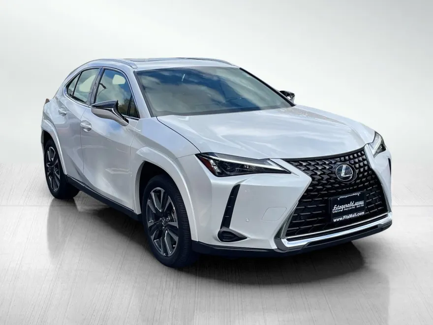 2024 Lexus UX 250h Premium photo 1