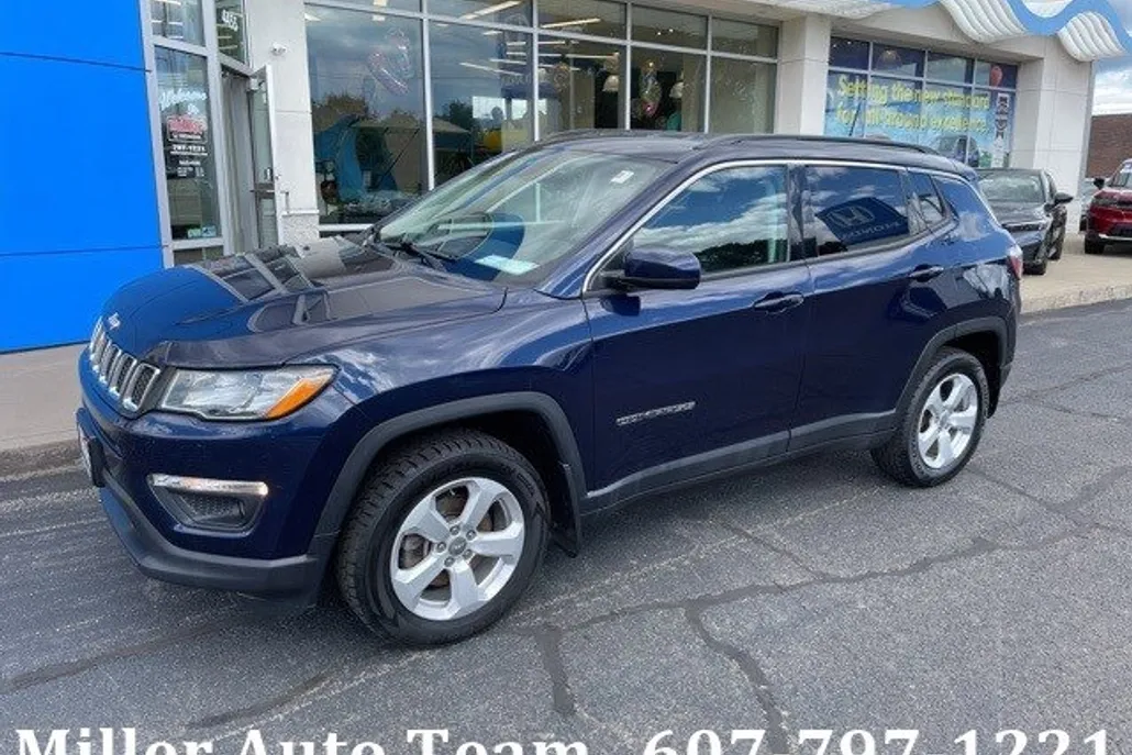 2020 Jeep Compass Latitude photo 1
