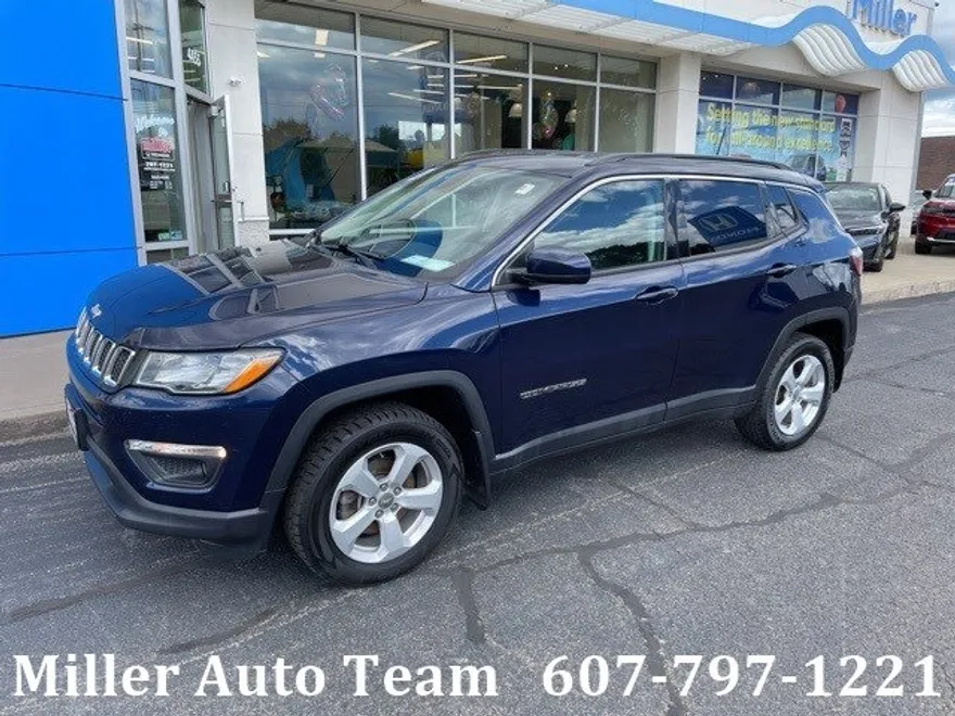 2020 Jeep Compass Latitude photo 1