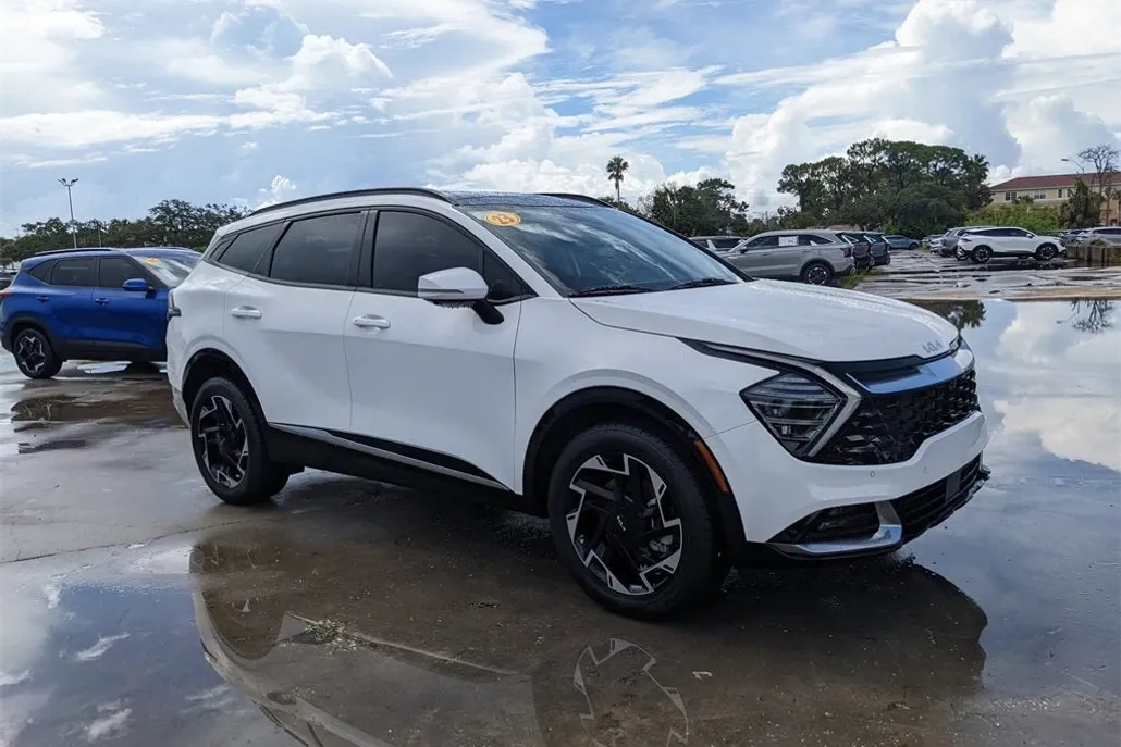 2023 Kia Sportage photo 1