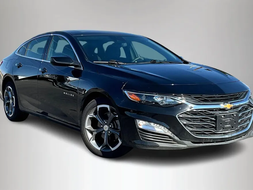 2024 Chevrolet Malibu 1LT photo 1
