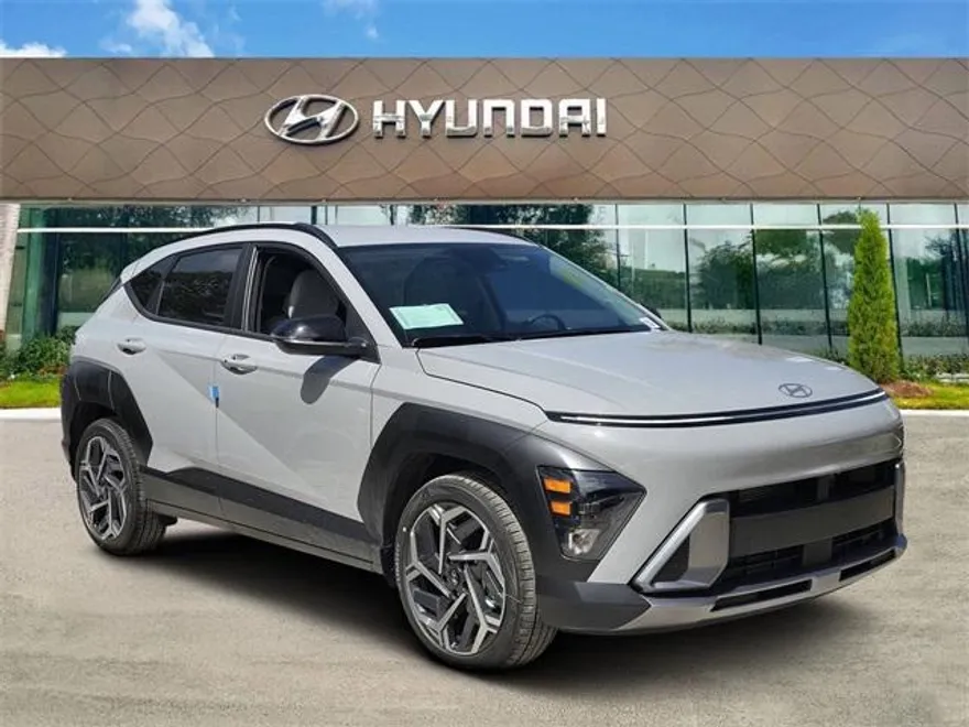 2026 Hyundai Kona SEL photo 1