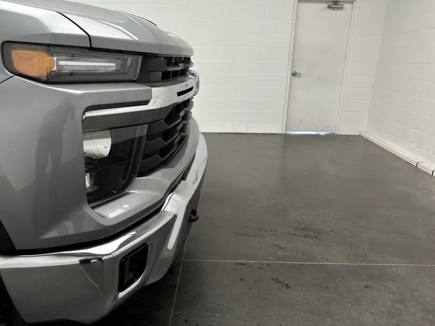 2024 Chevrolet Silverado 2500HD LT photo 1