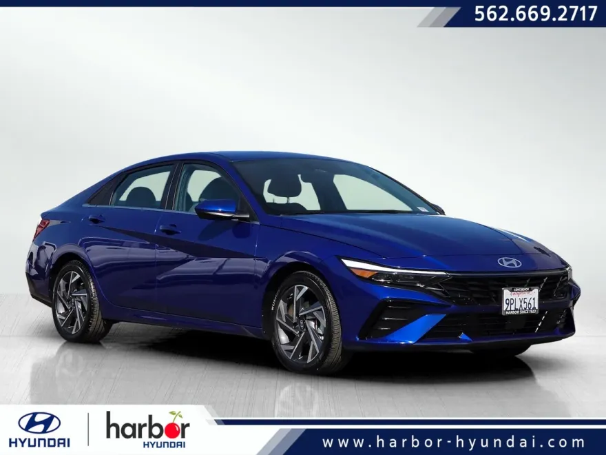 2024 Hyundai Elantra SEL Convenience photo 1