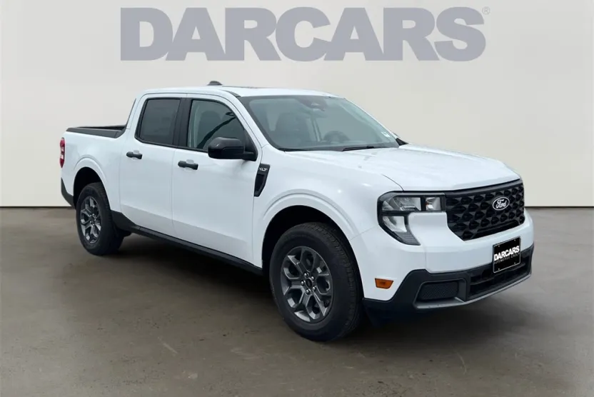 2025 Ford Maverick XLT photo 1