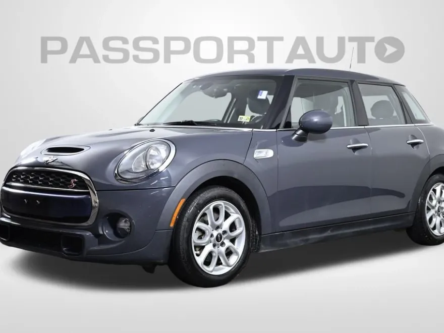 2017 Mini Cooper 4 Door Hardtop S photo 1