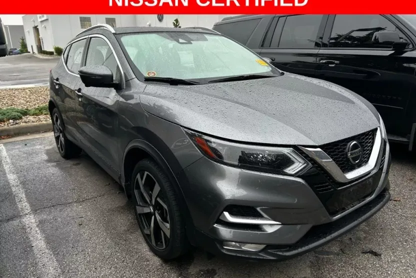 2020 Nissan Rogue Sport SL photo 1
