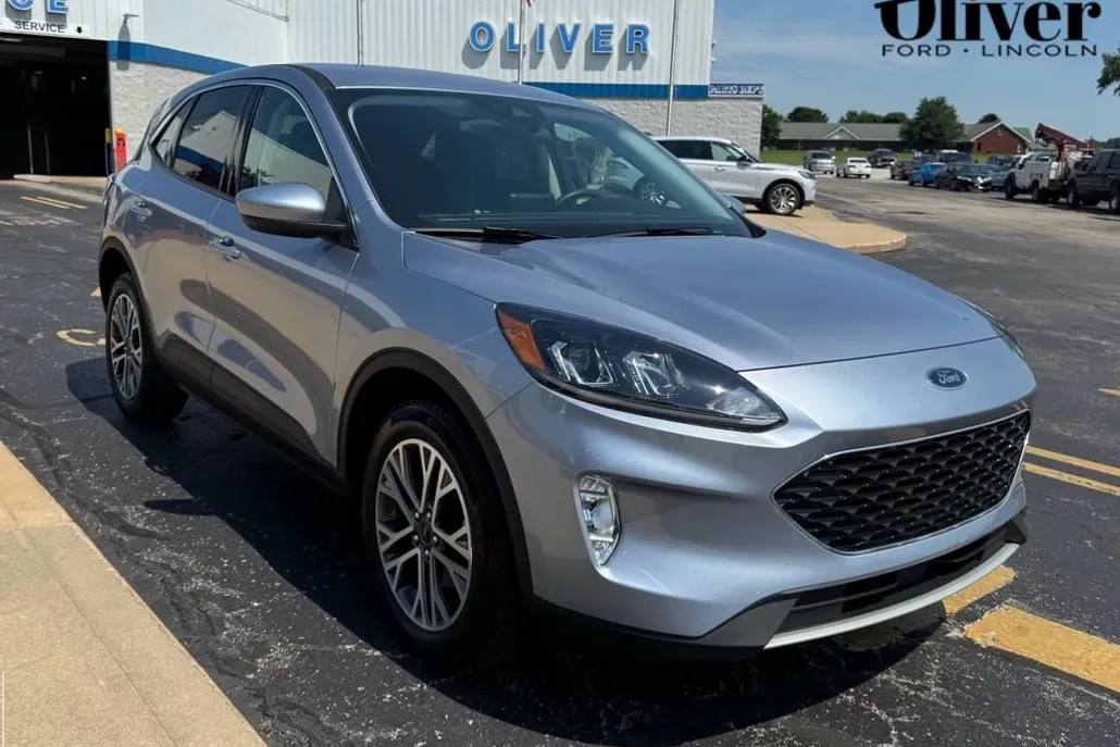 2022 Ford Escape SEL photo 1