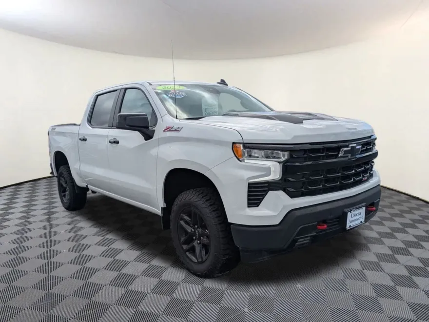 2023 Chevrolet Silverado 1500 LT Trail Boss photo 1