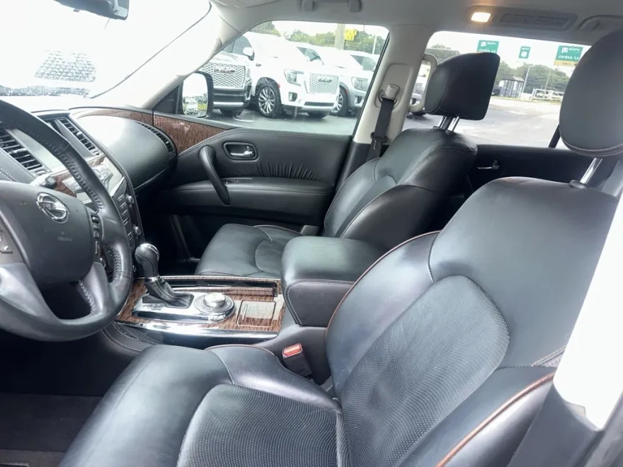 2018 Nissan Armada Platinum photo 1