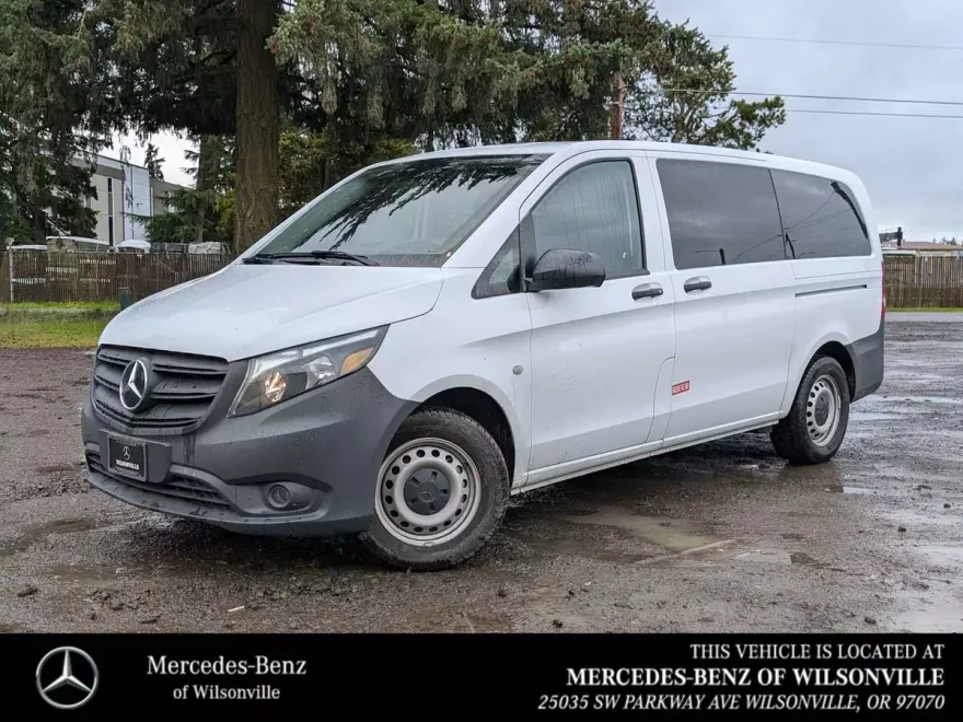 2023 Mercedes Benz Metris photo 1