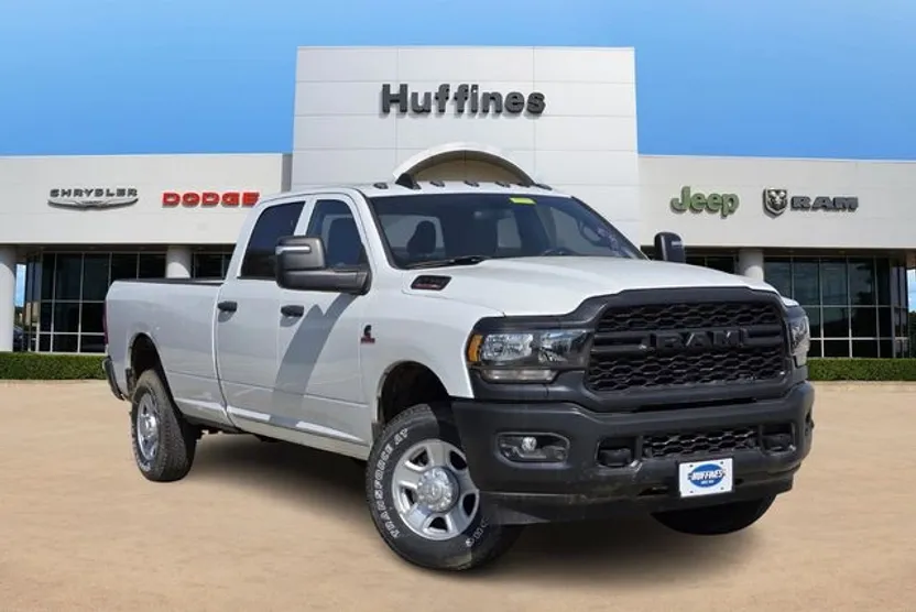 2023 Ram 2500 Tradesman photo 1