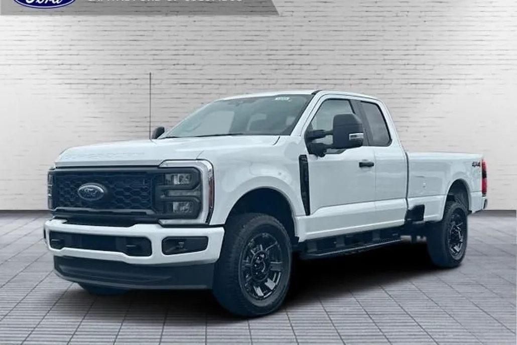 2025 Ford F-350 XL photo 1
