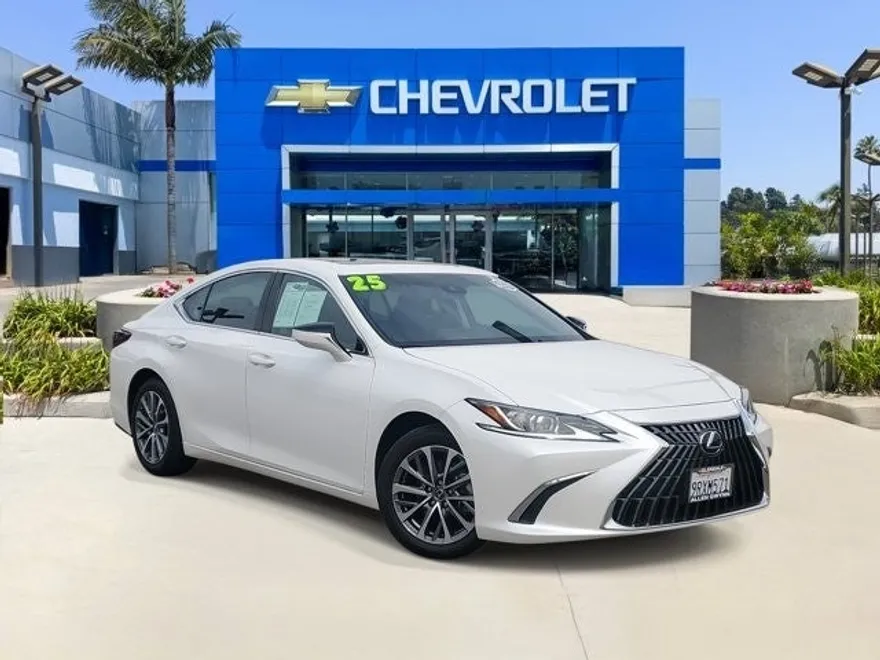 2025 Lexus ES 350 photo 1