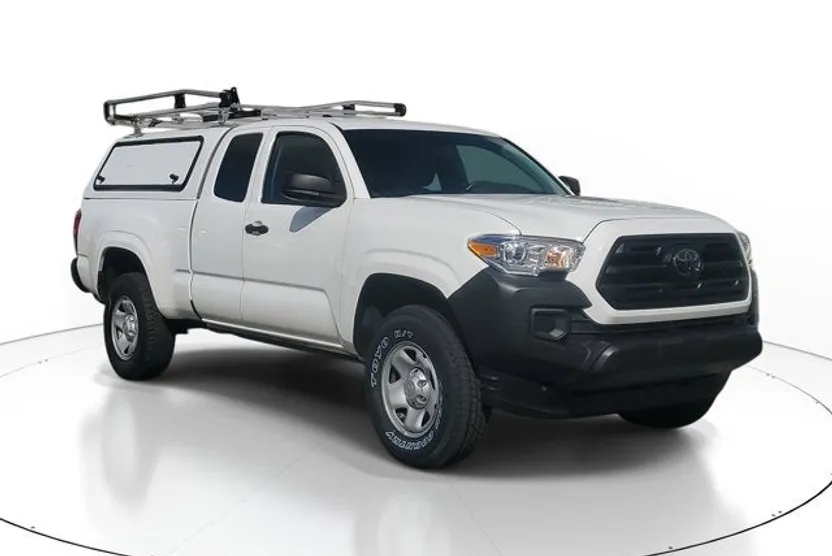 2019 Toyota Tacoma SR photo 1