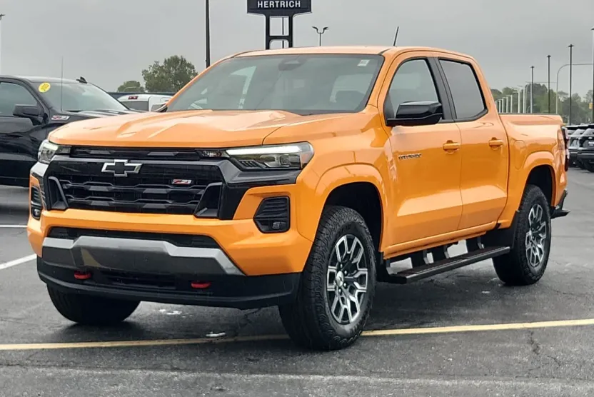 2026 Chevrolet Colorado Z71 photo 1