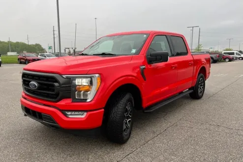2022 Ford F-150 XLT photo 2