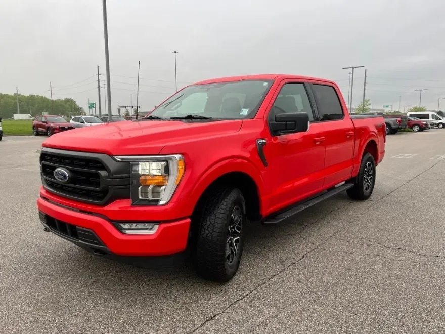 2022 Ford F-150 XLT photo 2