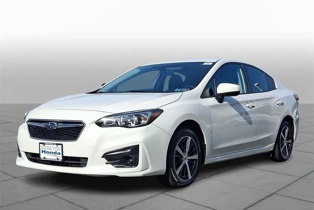 2019 Subaru Impreza Premium photo 1