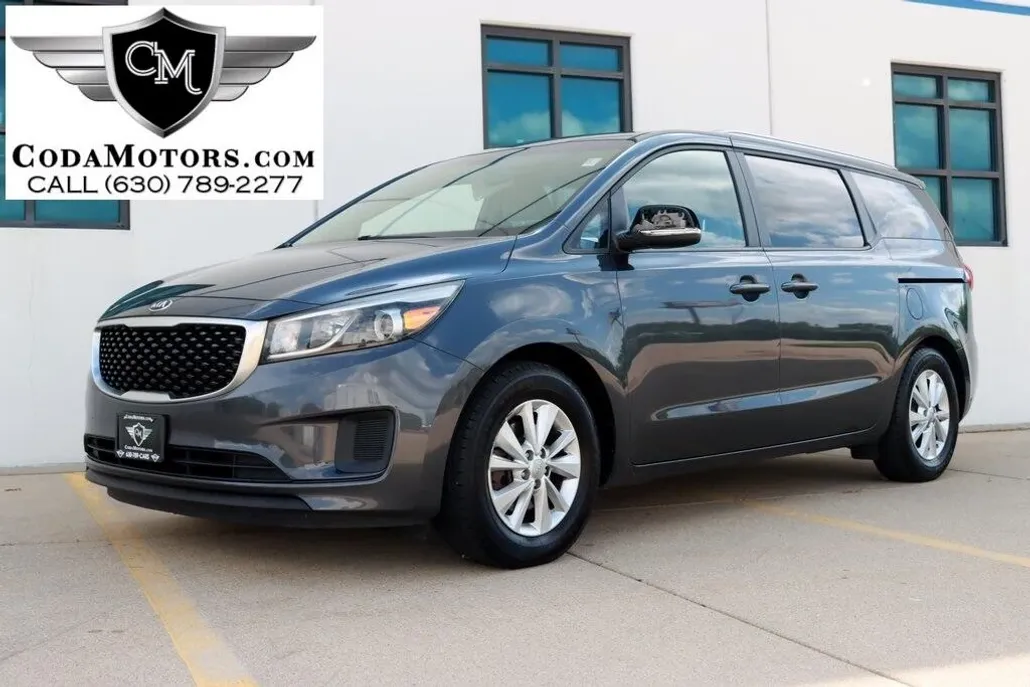 2016 Kia Sedona LX photo 1