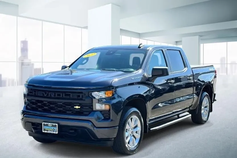 2022 Chevrolet Silverado 1500 Custom photo 1