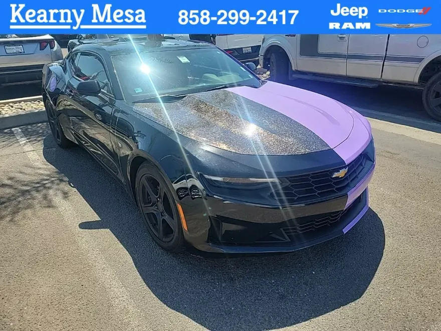 2020 Chevrolet Camaro 1LT photo 1
