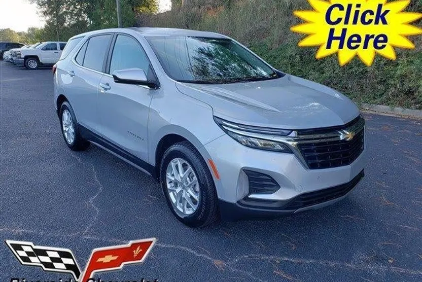 2022 Chevrolet Equinox LT photo 1