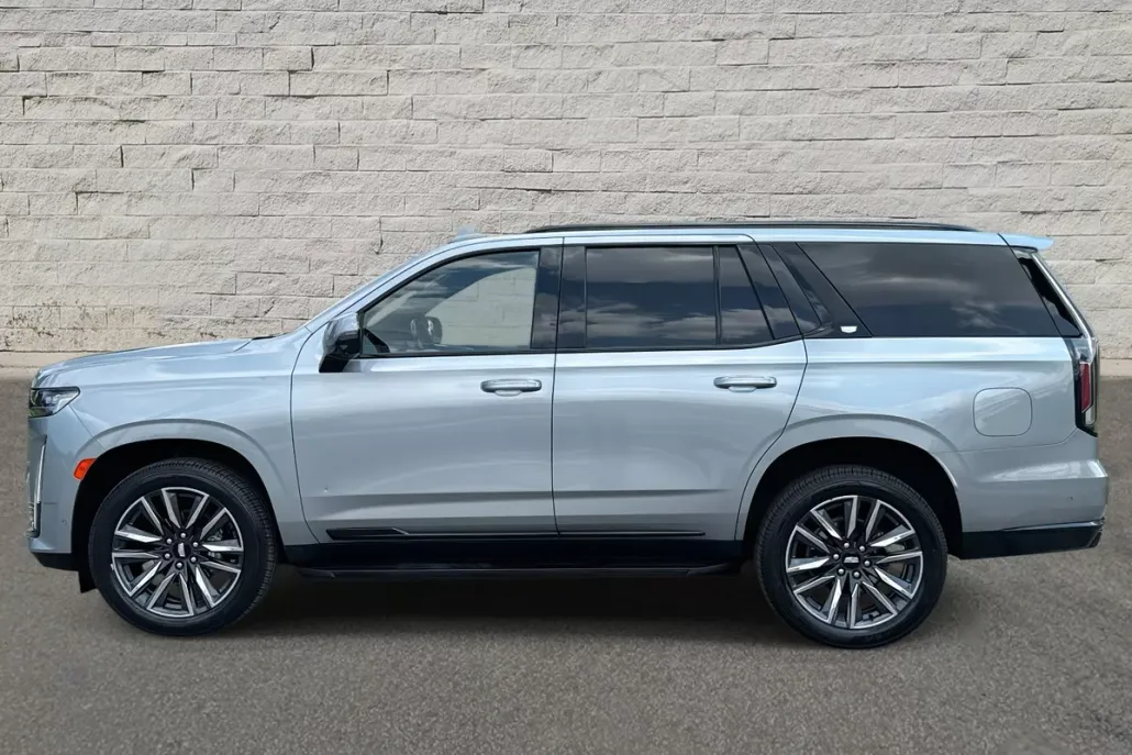 2024 Cadillac Escalade Sport photo 1