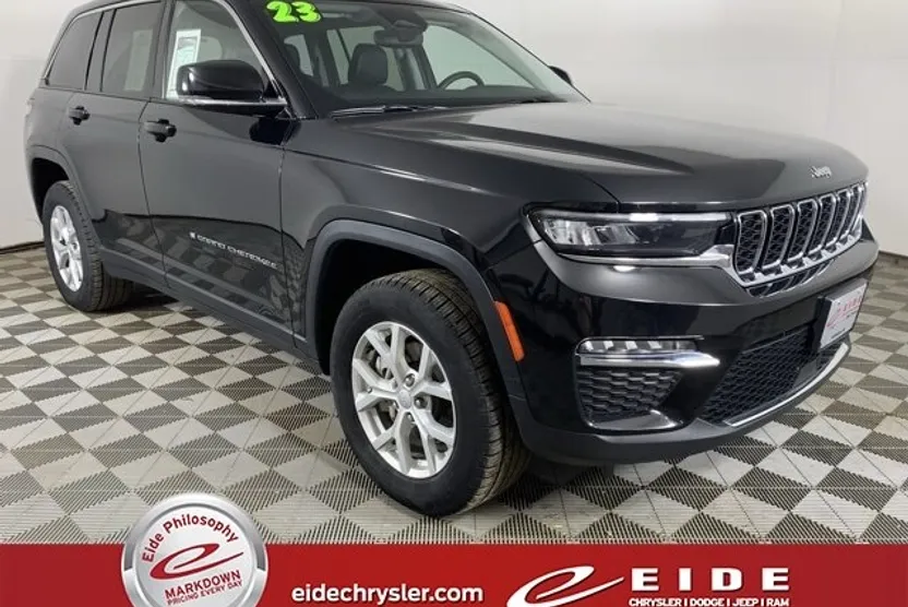 2023 Jeep Grand Cherokee Limited photo 1