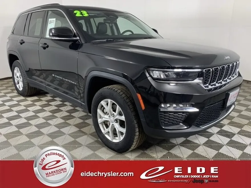 2023 Jeep Grand Cherokee Limited photo 1