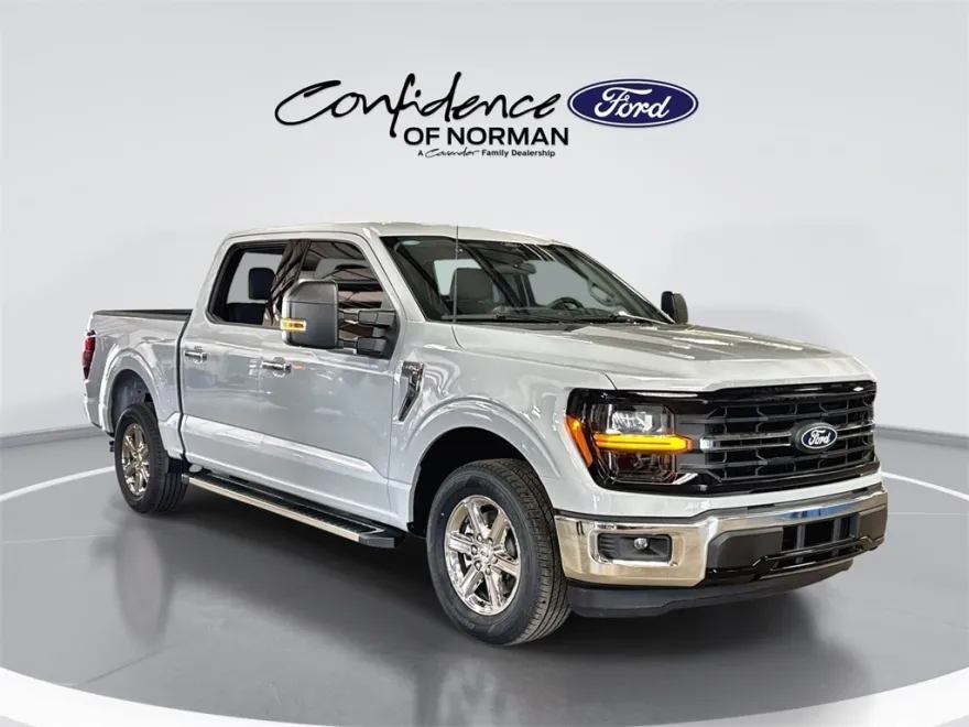2025 Ford F-150 XLT photo 1
