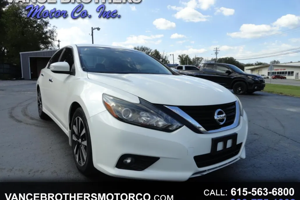 2017 Nissan Altima 2.5 SL photo 1
