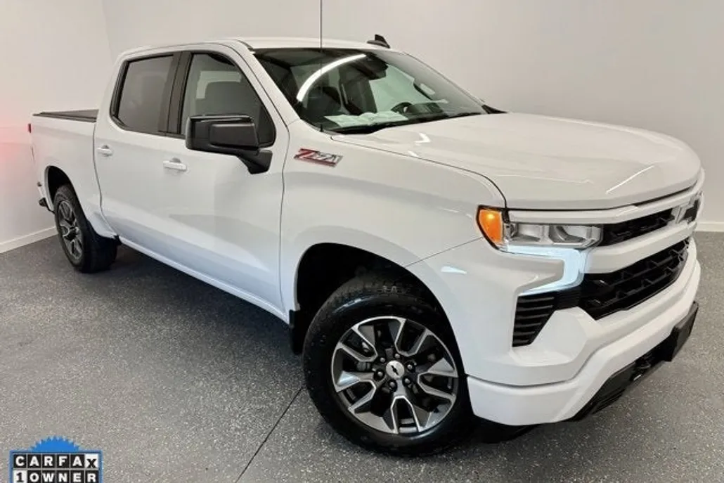 2023 Chevrolet Silverado 1500 RST photo 1