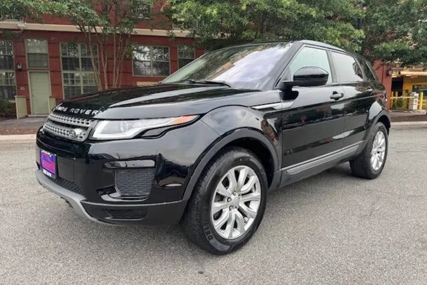 2019 Land Rover Range Rover Evoque SE Premium photo 1