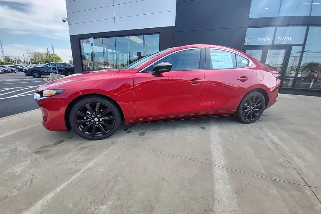 2025 Mazda Mazda3 2.5 Select Sport photo 1