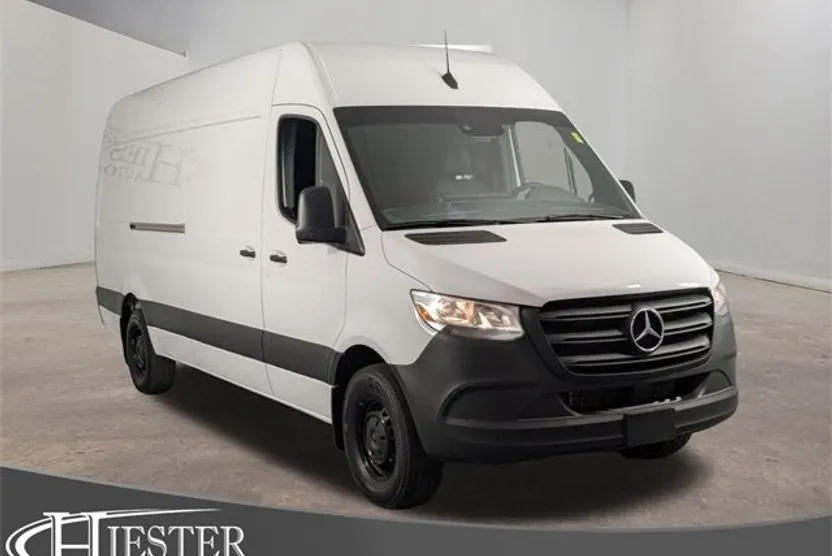 2024 Mercedes Benz Sprinter 2500 photo 1