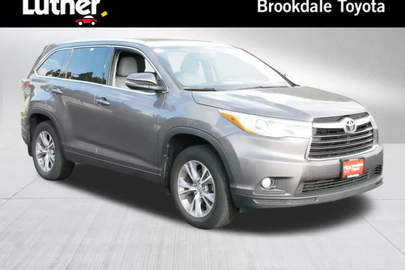 2015 Toyota Highlander XLE photo 1