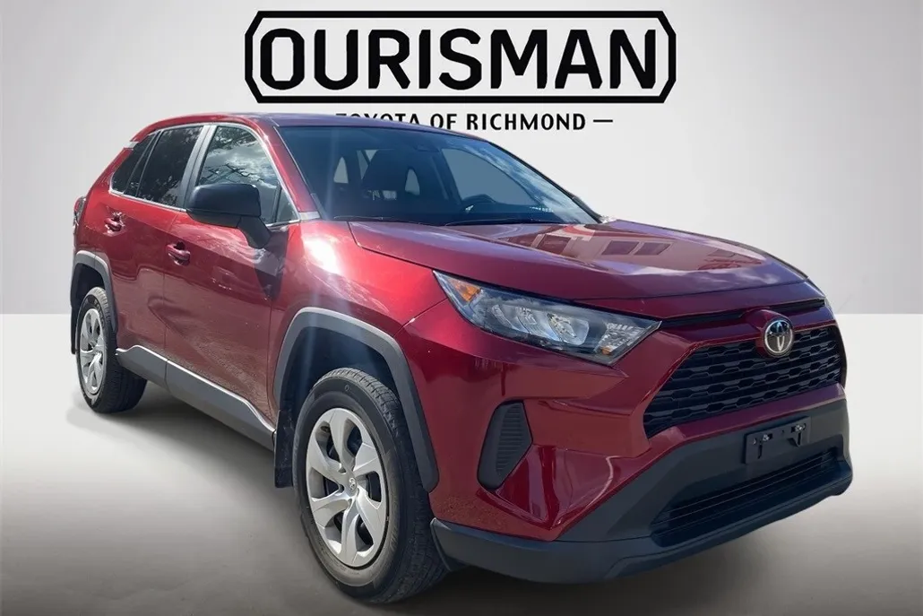 2022 Toyota RAV4 LE photo 1